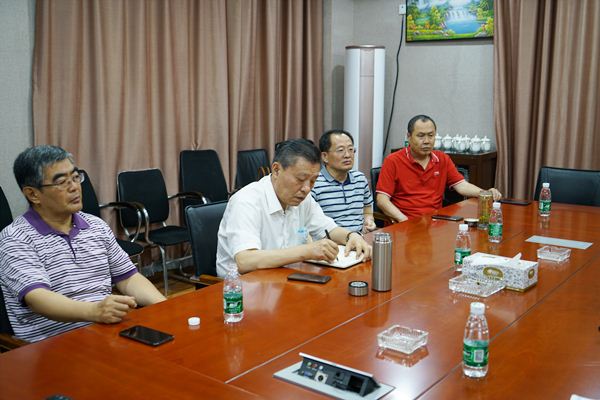 区政协主席张昭森到火博体育在线集团调研