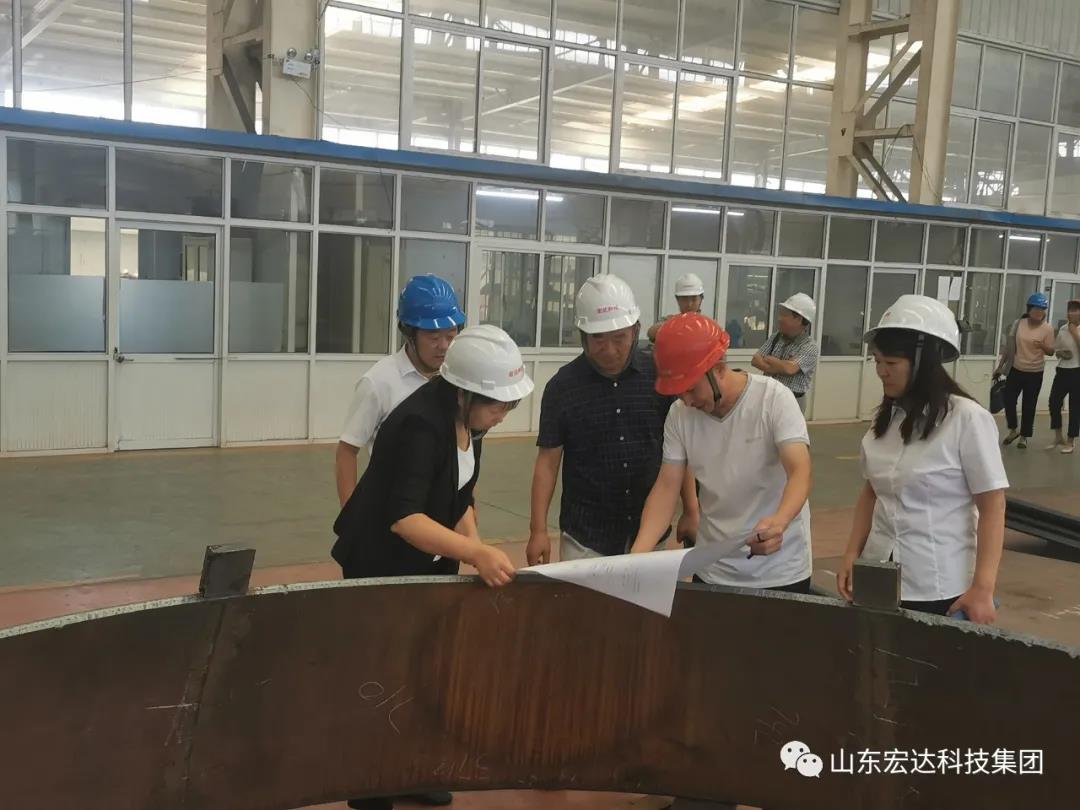 市总工会副主席于虹到火博体育在线集团调研